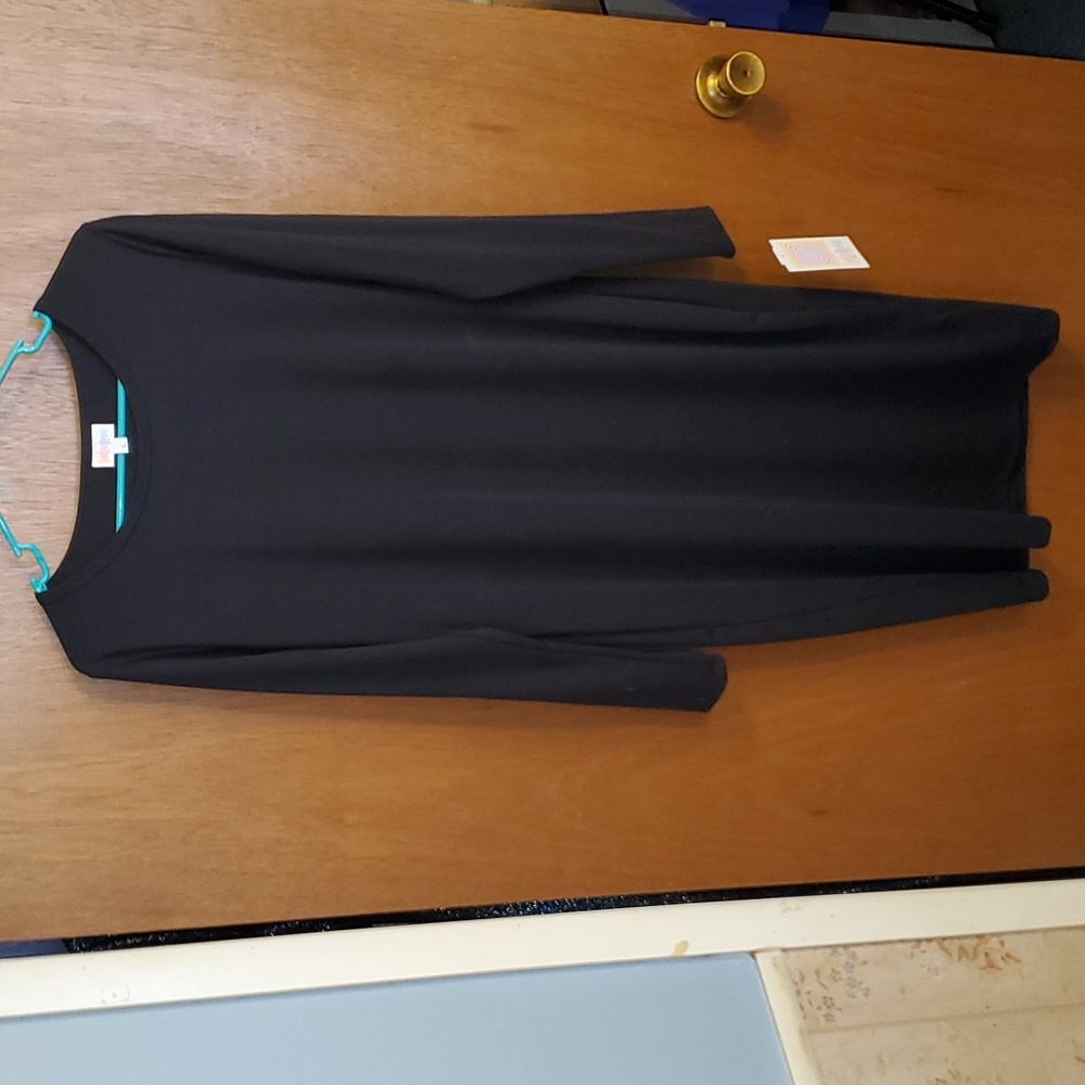 NWT LuLaRoe (Debbie) Black, Long Sleeve Dress. Size L